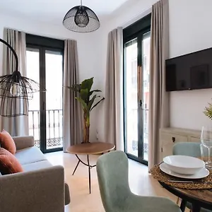Chiqui And Vicente Apartment